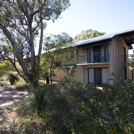 Ecu Joondalup Hostel Пърт Екстериор снимка