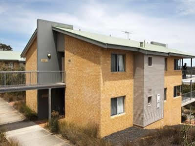 Ecu Joondalup Hostel Пърт Екстериор снимка