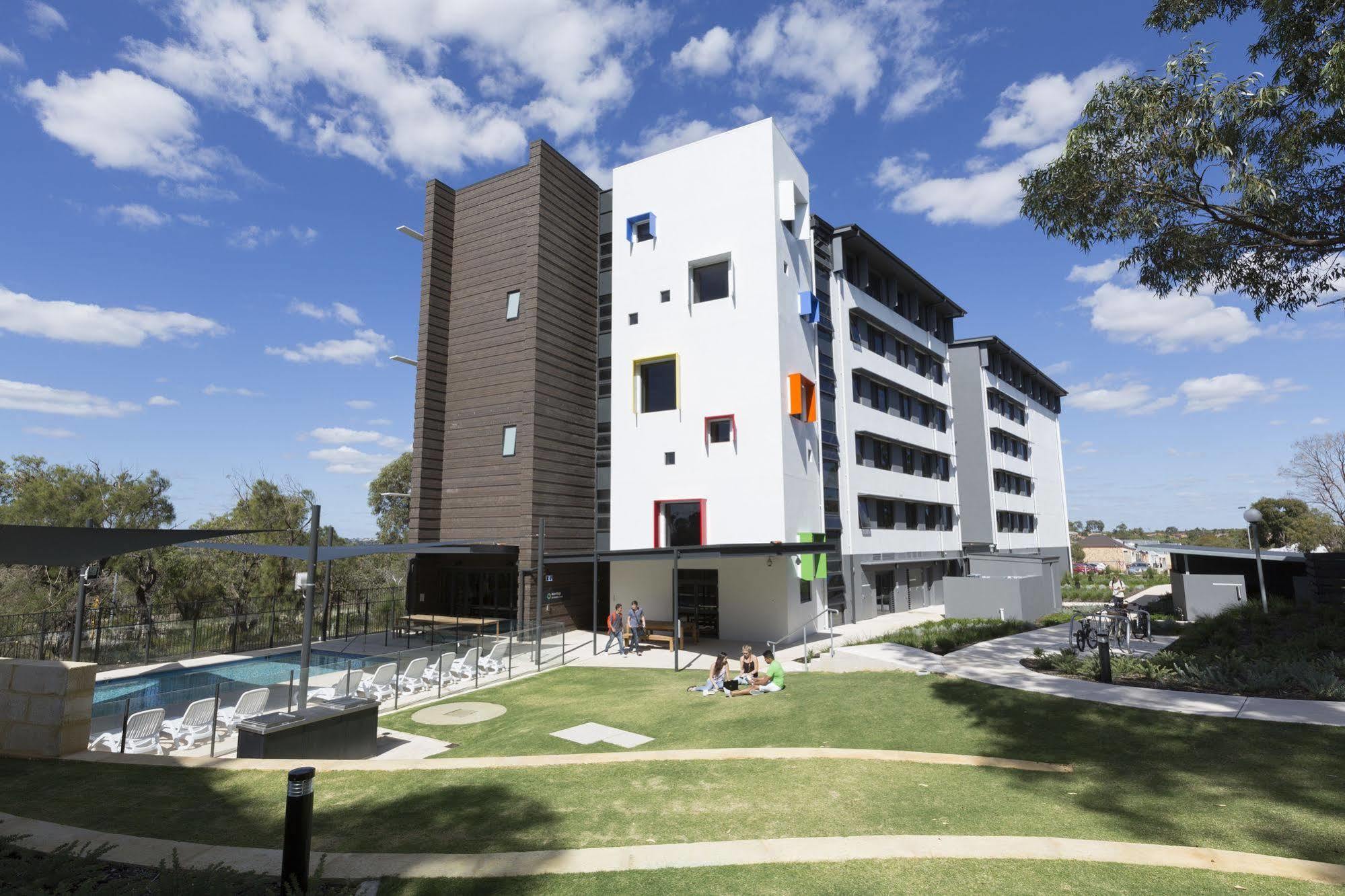 Ecu Joondalup Hostel Пърт Екстериор снимка